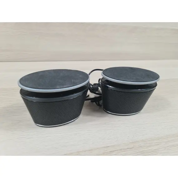 Amazon Basics - Bocina 2.0